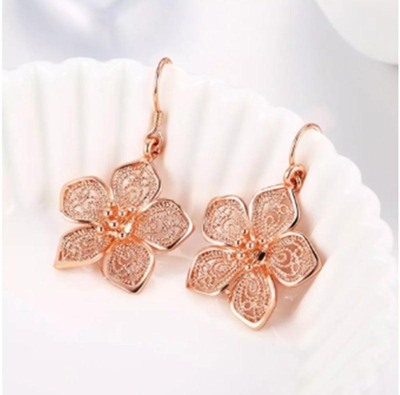 European and American Rose Gold Vintage Earrings Fashion Trend