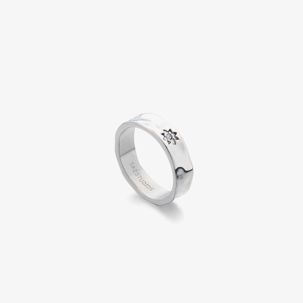 Frosty Ring Male And Female Star Niche Design