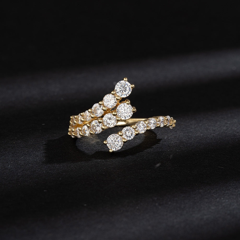 Doppelreihiger Bandring mit Diamanten