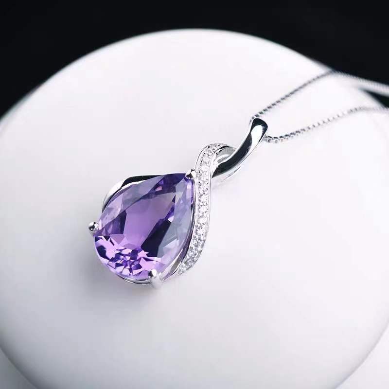 Natural Topaz Pendant Clavicle Necklace For Women
