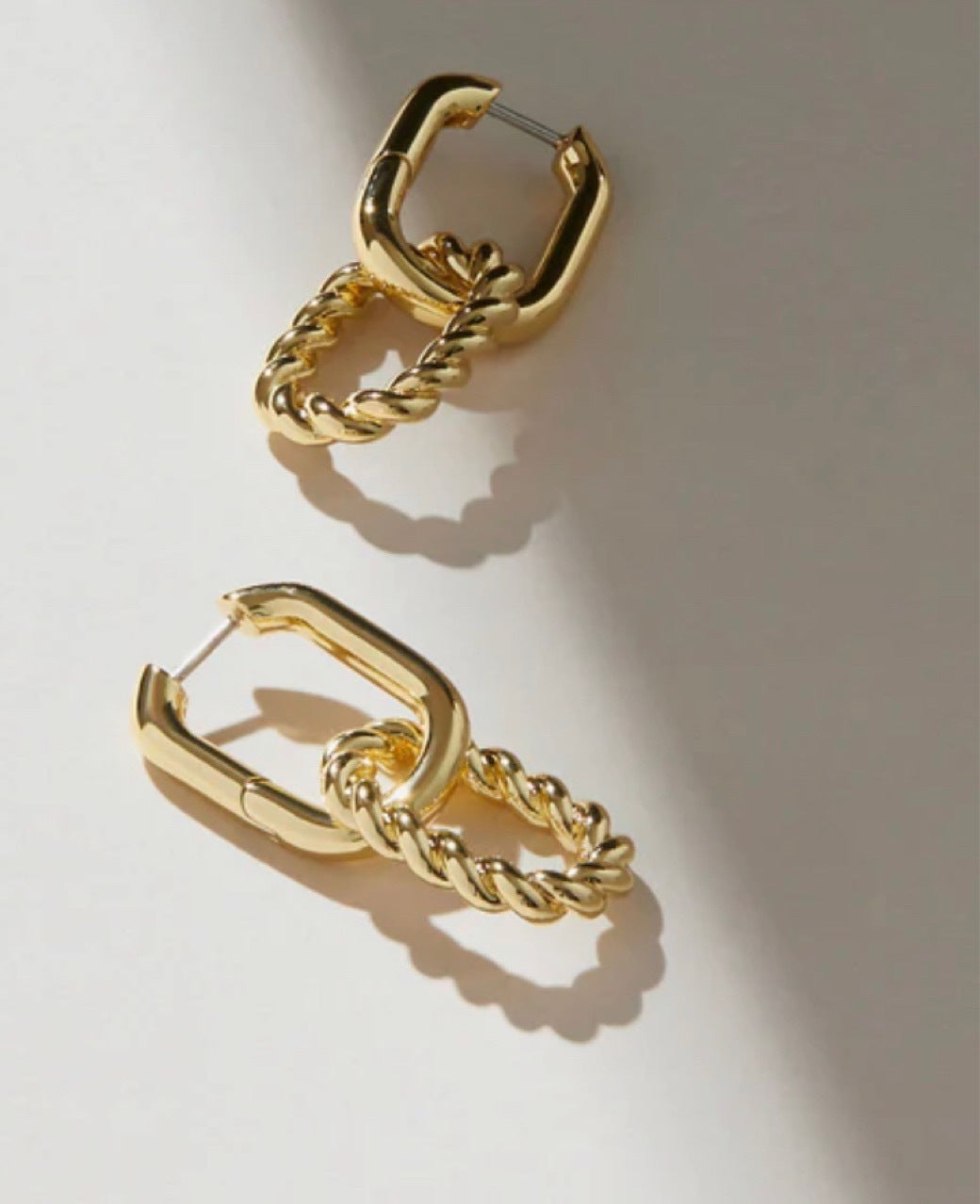 Retro Twist High-grade Ins Style 18K Gold-plated Earrings