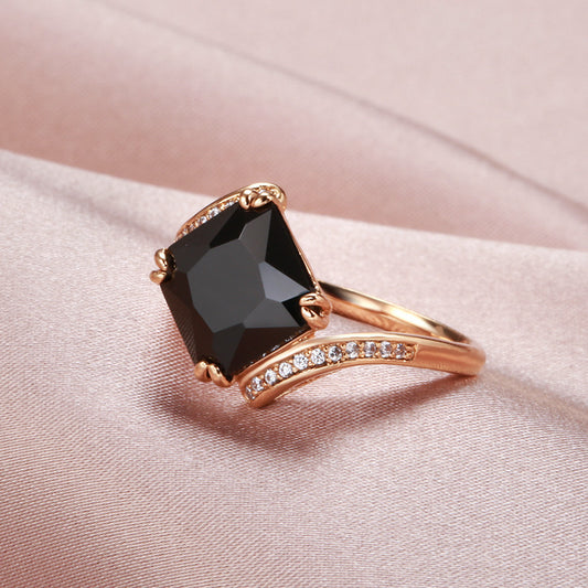 Women's Fashion Personalized Retro Style Black Zircon Ring