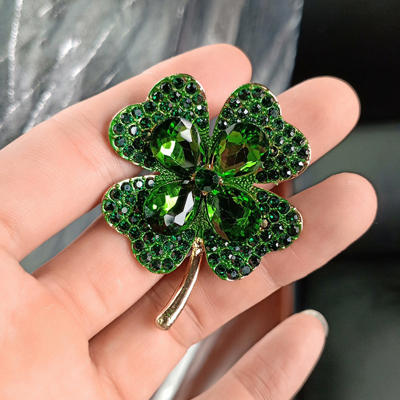 Creative Light Luxury High-End Four-Leaf Clover Brooch Amazon Hot New Product Copper Inlaid Zircon Brooch Factory Direct sales