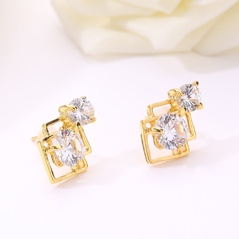 قلادة زركونيوم مربعة مستديرة