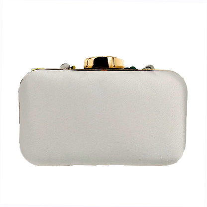 حقيبة حفلات مزينة بالخرز والزهور