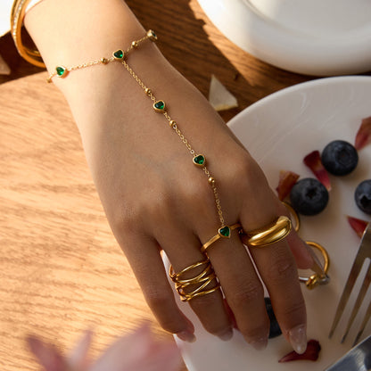 سوار من الفولاذ المقاوم للصدأ على شكل قفاز للنساء بتصميم خاص