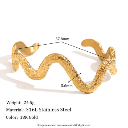 Fashionable All-match Stainless Steel 18K Gold Plating Beating Pattern Wave Snake Bracelet