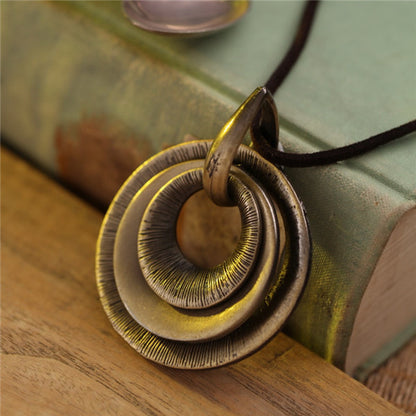 Old fashion necklace