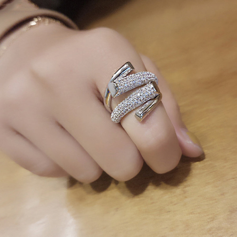 خاتم نسائي متناسق بتصميم إصبع السبابة