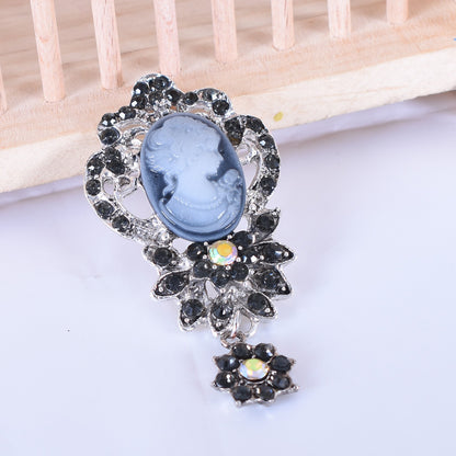 Crystal Pendant Brooch With Diamond Accessories
