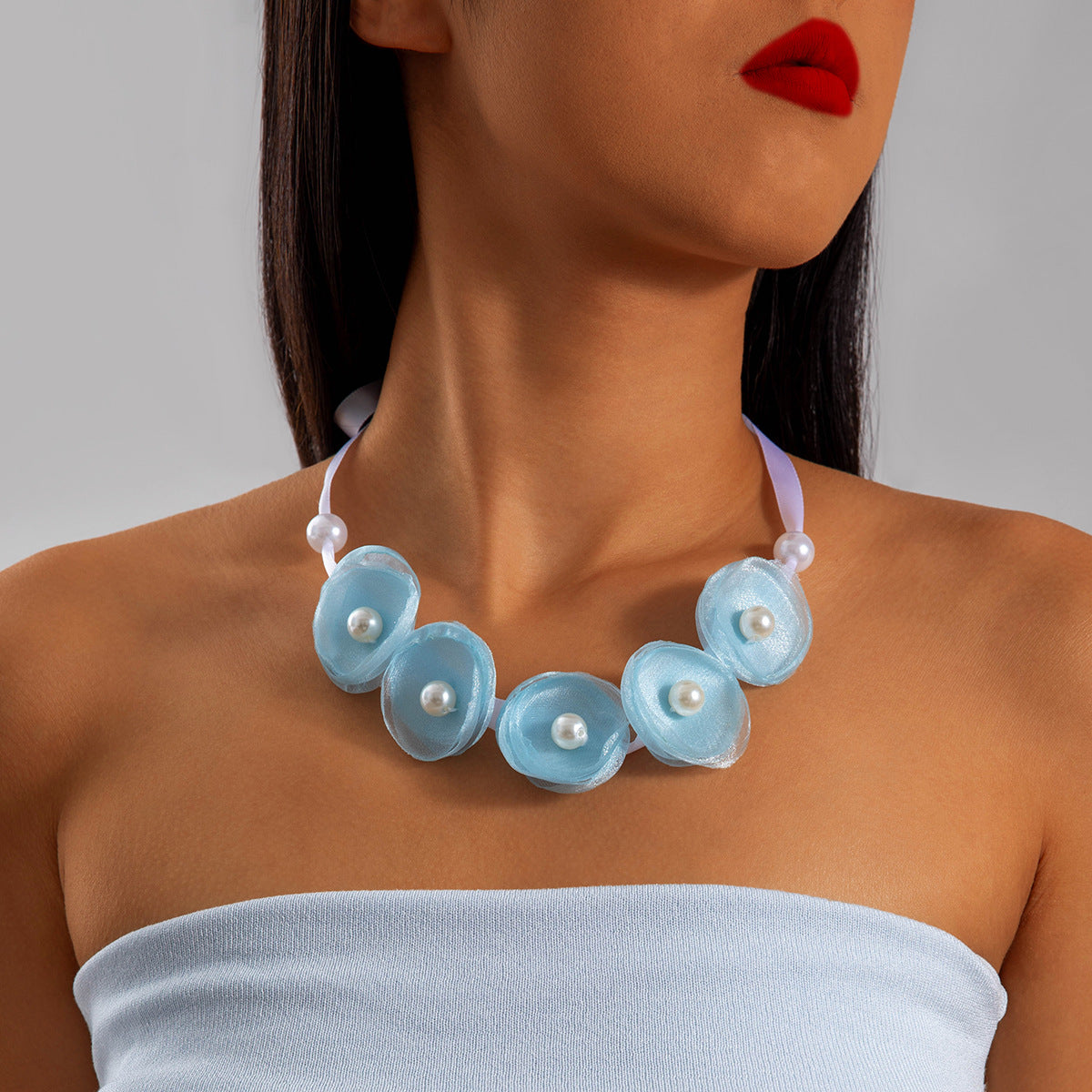Women's Frosted Color Three-dimensional Flower Necklace