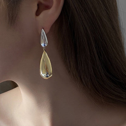 Contrast Color Glossy Water Drop Asymmetric Earrings