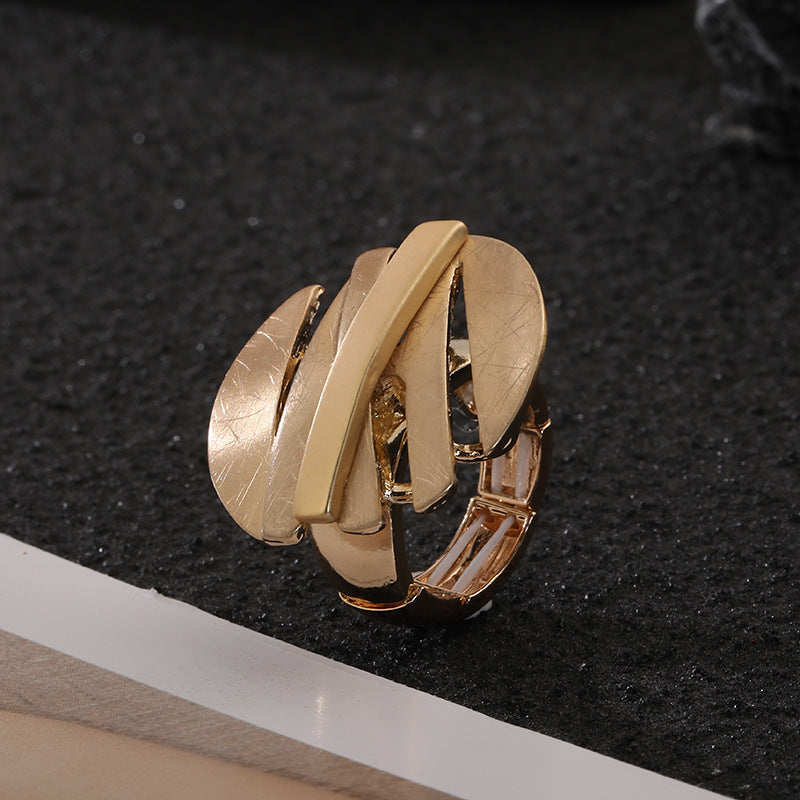 Women's Irregular Thick Gold And Silver Color Ring