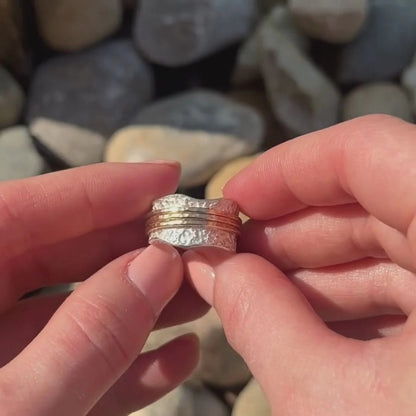 خاتم بنمط دوار للنساء