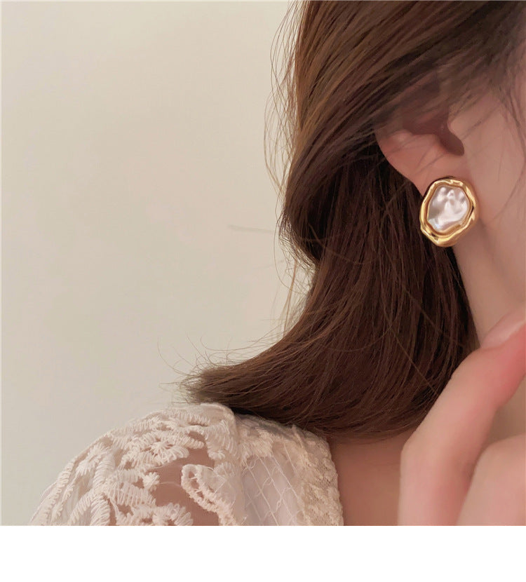 Irregular Pearl Edge Stud Earrings For Women
