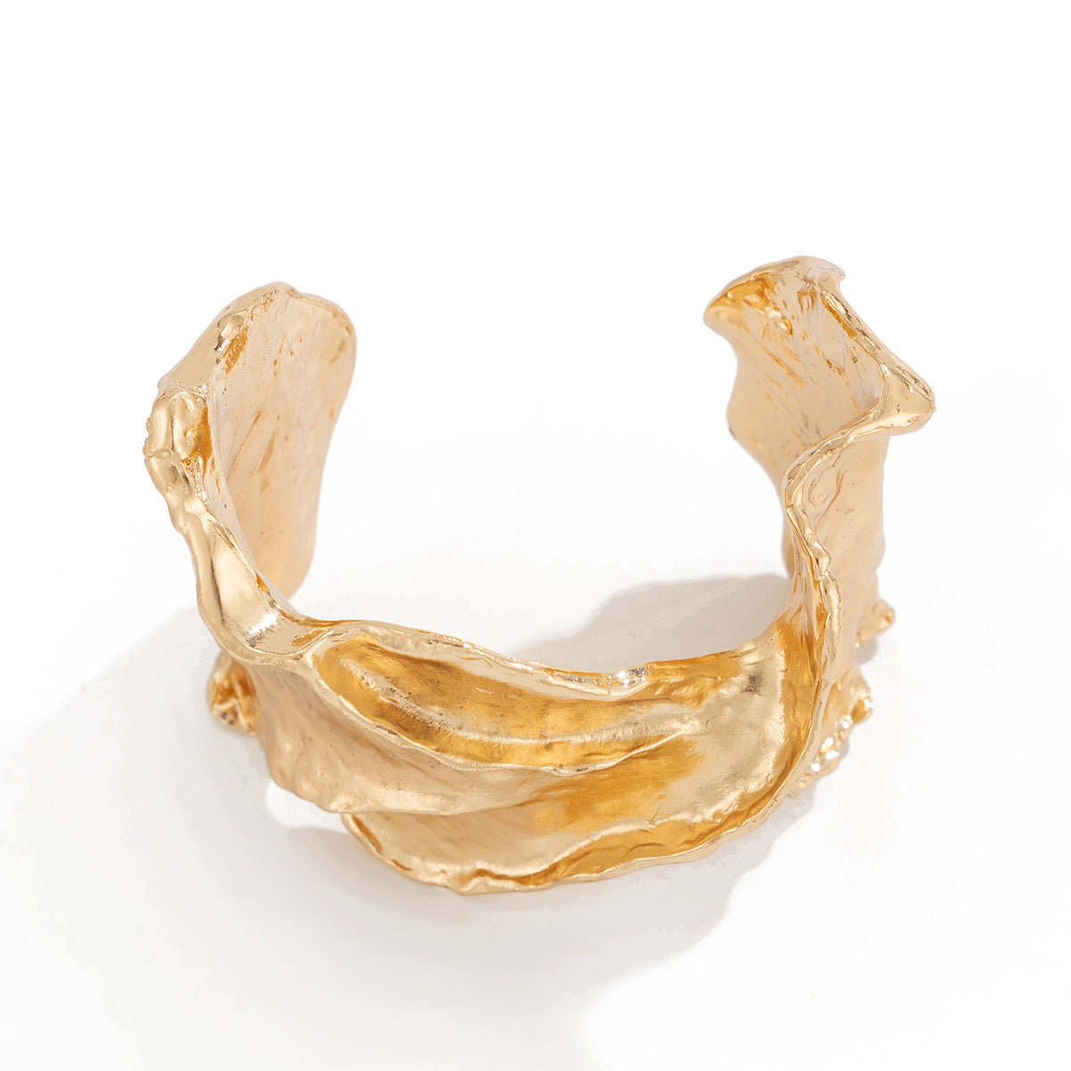 Design Liquid Pleated Cross Bracelet