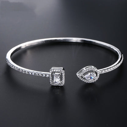 Simple And Exquisite Bracelet With Micro Inlaid AAA Zircon